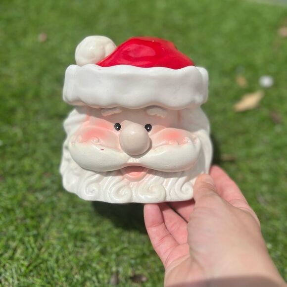 VINTAGE REPUBLIC IMPORT COMPANY SANTA SNACK JAR , GLAZED CERAMIC 5 INCHES TALL - Picture 1 of 4